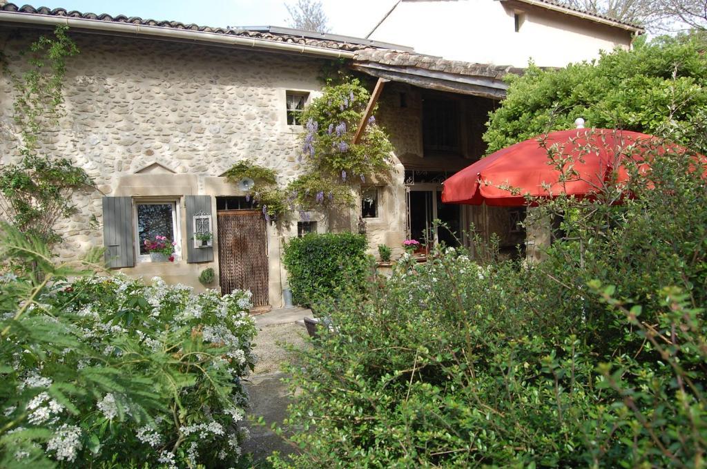 Bed and Breakfast Le Mas Des Clots Upie Exterior foto